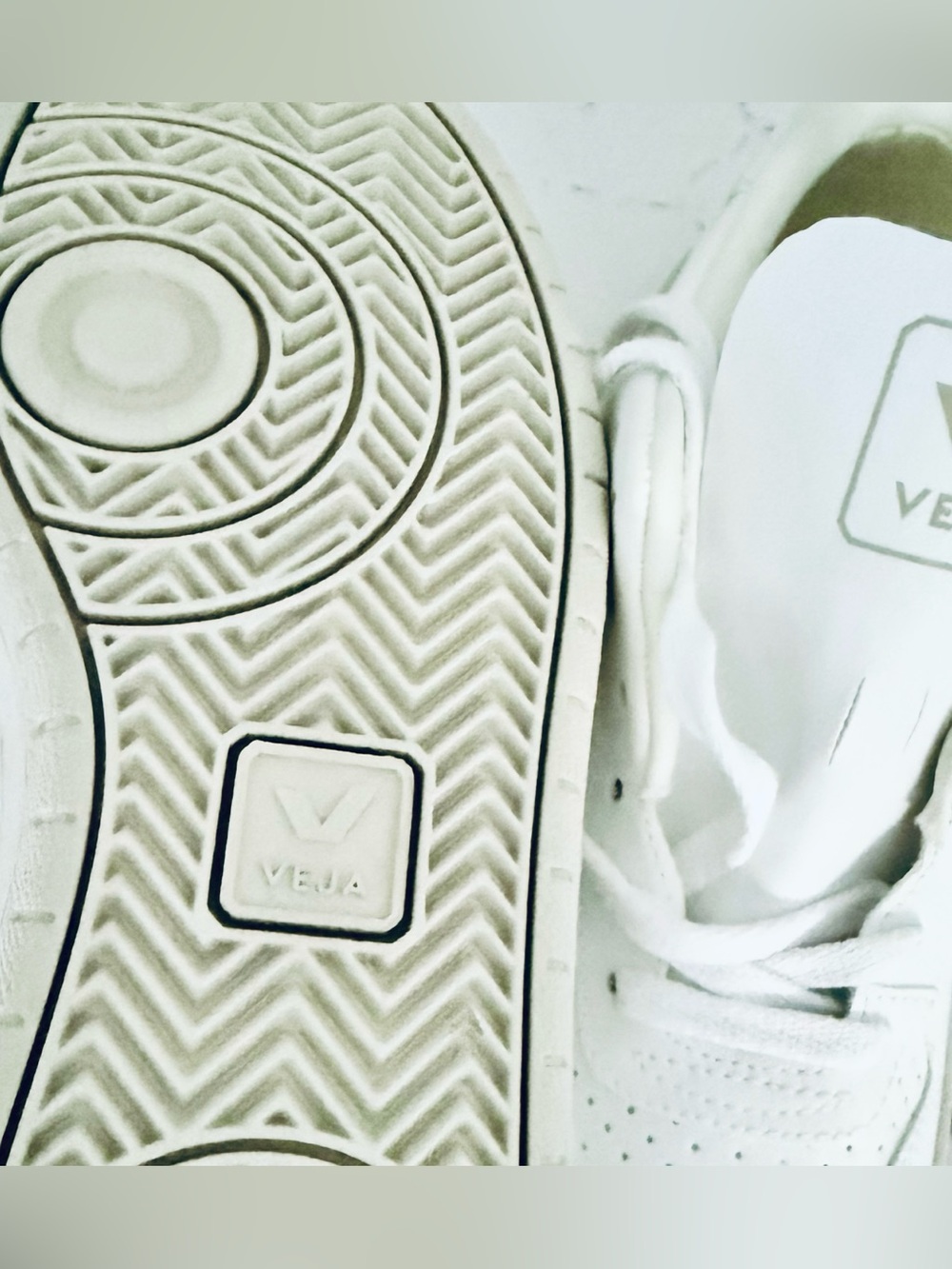 NWOB VEJA V10 C.W.L tennis shoes size 7 - Picture 13 of 14